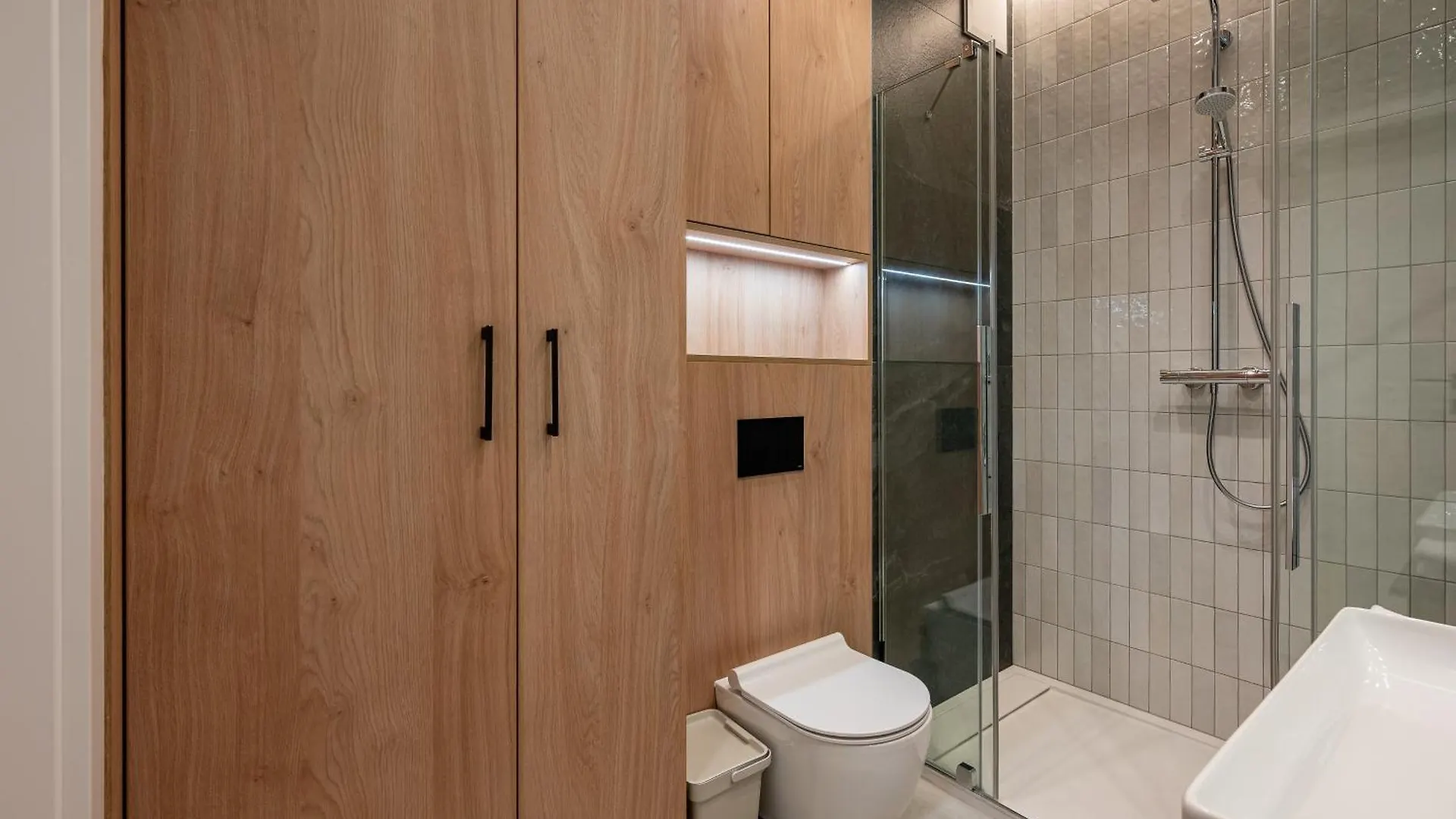 New Varsovia Comfort 1526 0*, Warsaw Poland